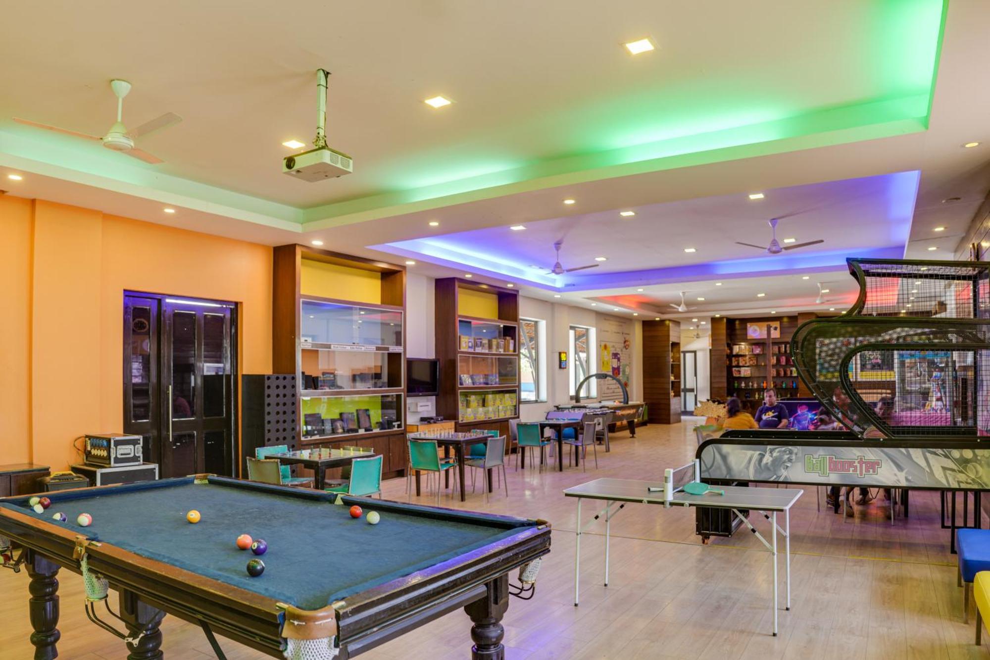 Hotel Club Mahindra Tungi, Lonavala Esterno foto