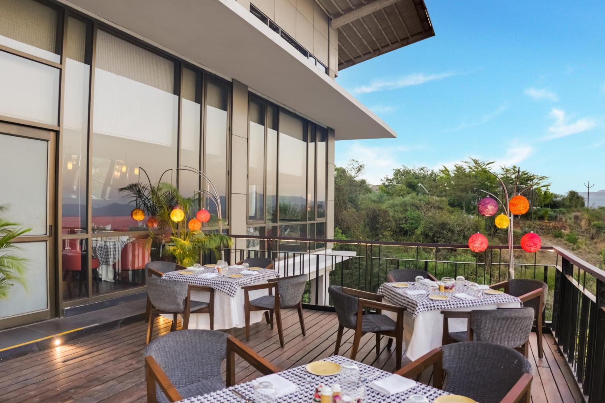 Hotel Club Mahindra Tungi, Lonavala Esterno foto